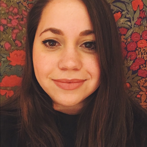 Meet your Posher, Marisa - Picture 1 of 1